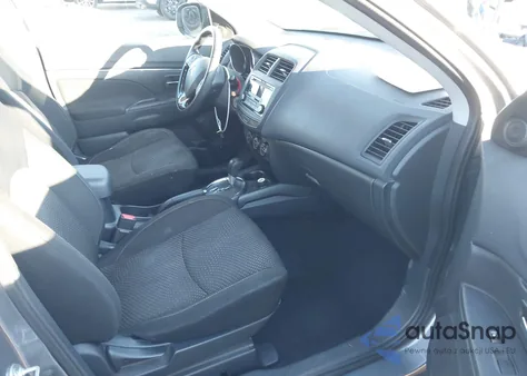 2016 Mitsubishi Outlander Sport 2.0 Es z USA, uszkodzony, nr VIN JA4AP3AU9GZ048762